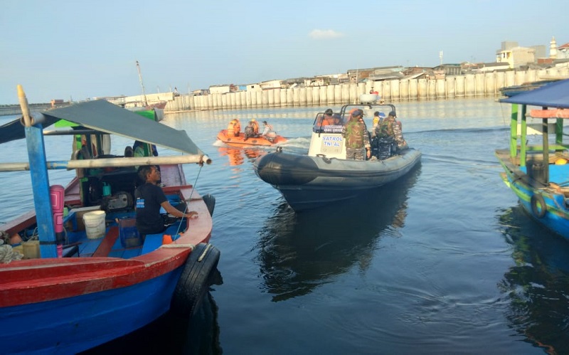 Lantamal III Gelar Operasi Pencarian Nelayan Hilang di Perairan Marunda