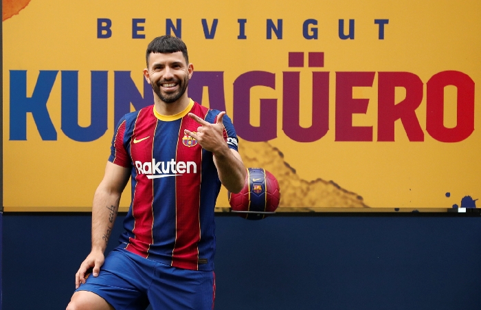 Sergio Aguero saat Diperkenalkan di Camp Nou: Barcelona Tim Terbaik di Dunia
