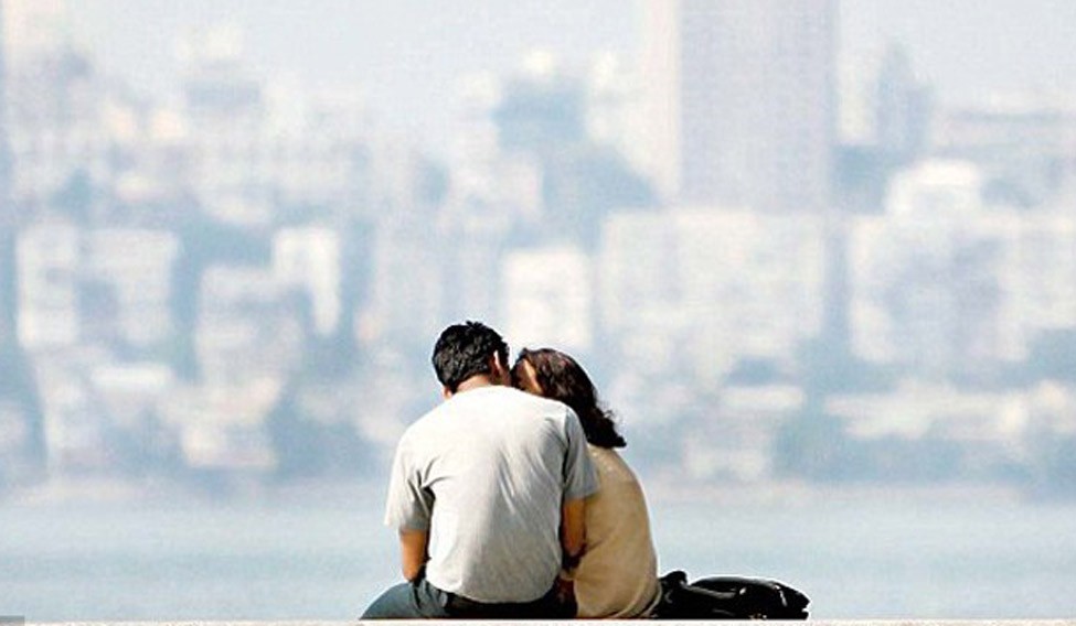 4 Tanda Pasangan Anda Mulai Nyaman dalam Hubungan