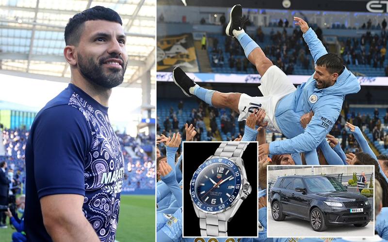Pindah ke Barcelona, Aguero Bagi-bagi Jam Tangan dan Mobil ke Staf Man City