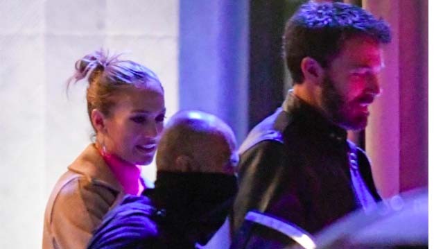 Jennifer Lopez dan Ben Affleck Kepergok Pelukan, Balikan Lagi?  