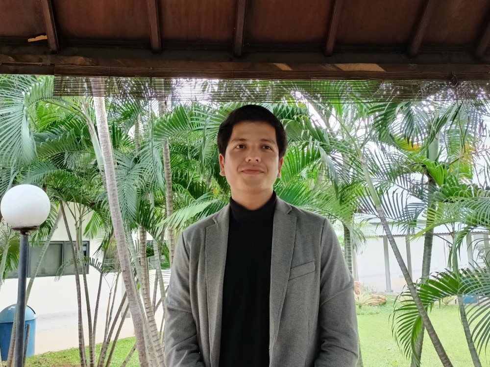 Rendi Jhon Jawab Isu Cinta Lokasi dengan Glenca Chysara 