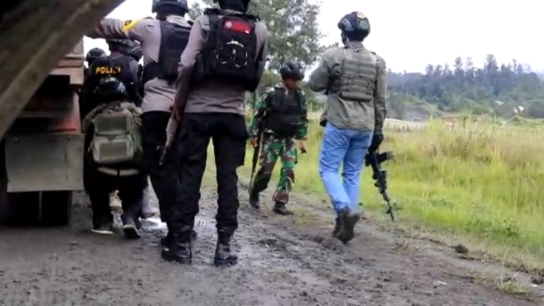 Bupati Puncak Selamat dari Insiden Serangan OPM di Bandara Aminggaru Ilaga