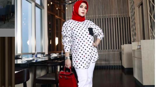 Syahrini Berhijab, Hotman Paris: Dia Mau Pensiun dari Dunia Hiburan