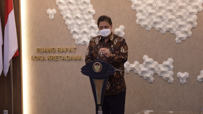 Airlangga Sebut Kasus Mingguan Indonesia Lebih Baik dari Malaysia dan India