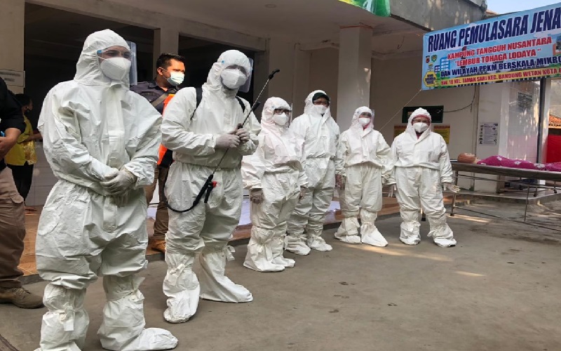 Baharkam Polri Tinjau PPKM Mikro Percontohan di RW 18 Tamansari Kota Bandung