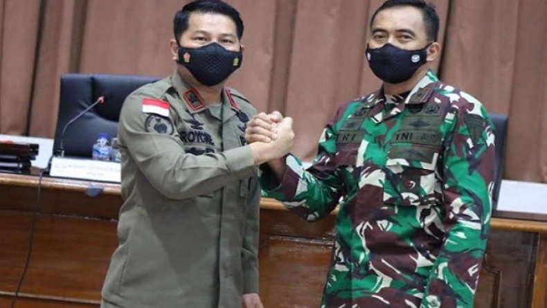 Dua Jenderal Pemburu KKB Papua Temui Personel Satgas Mandal II di Markas Kopassus