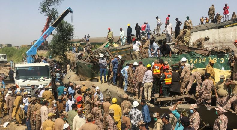 Korban Tewas Tabrakan Kereta di Pakistan Jadi 51 Orang, Begini Cerita Kengerian Penumpang