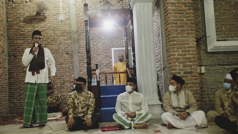 Bertemu UAS saat Salat Subuh di Masjid Dekat Rumah, Edy Rahmayadi: Banyak Ilmu Saya Dapatkan