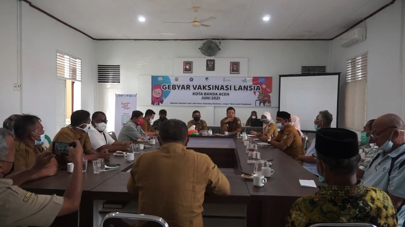Lansia di Banda Aceh yang Divaksin Baru 2 Persen