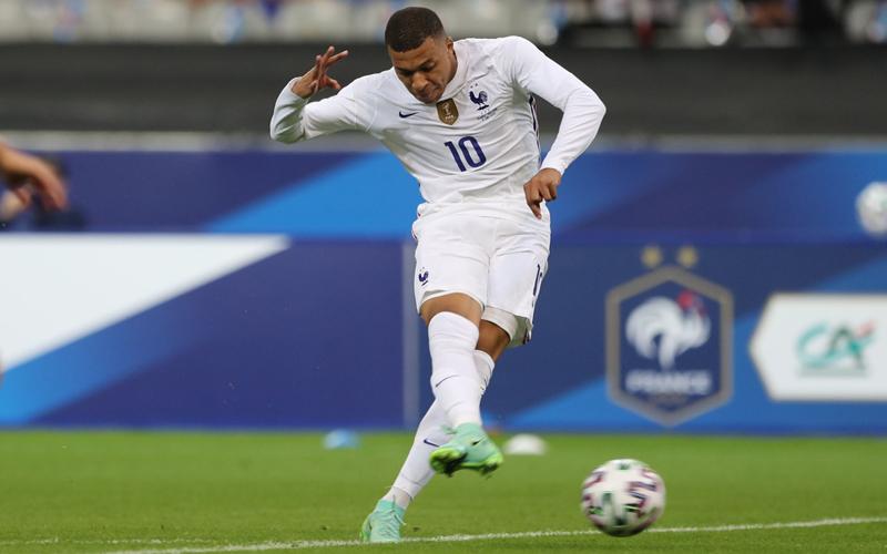 Real Madrid Siap Beli Mbappe atau Haaland dari Uang Hasil Jual Odegaard-Varane