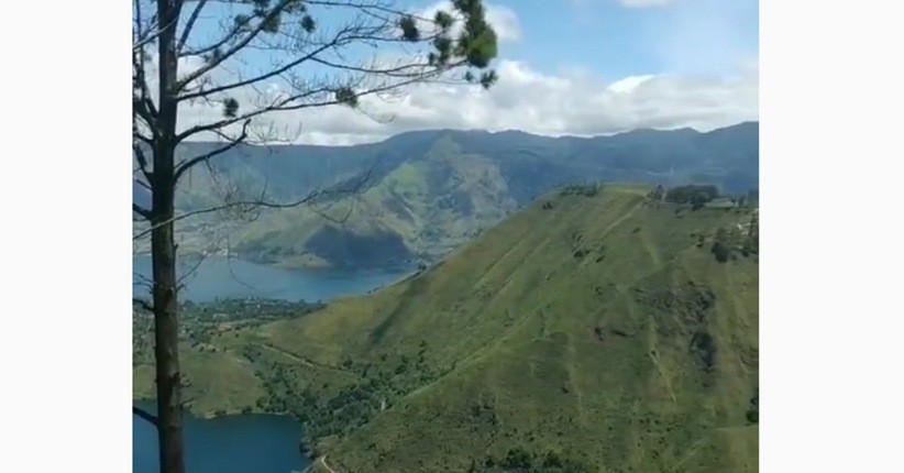 Desa Eksotis Ini Lagi Viral di Danau Toba, Bisa Lihat Pemandangan Mirip Lukisan