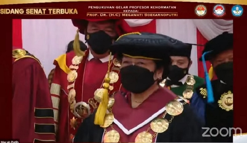 Megawati Resmi Bergelar Profesor Kehormatan