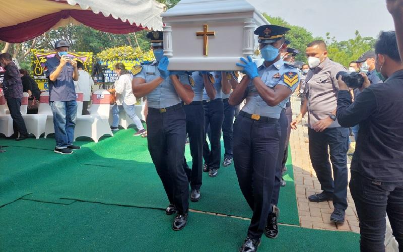 Prosesi Pemakaman Istri Menkumham di Sandiego Hills Karawang Digelar dengan Prokes Ketat
