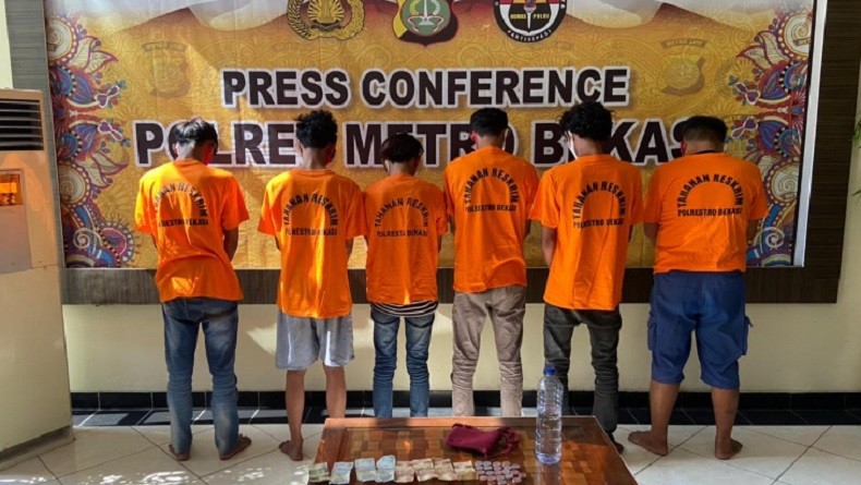 Sering Memalak Sopir Truk, Enam Preman di Jalan Marunda Bekasi Ditangkap