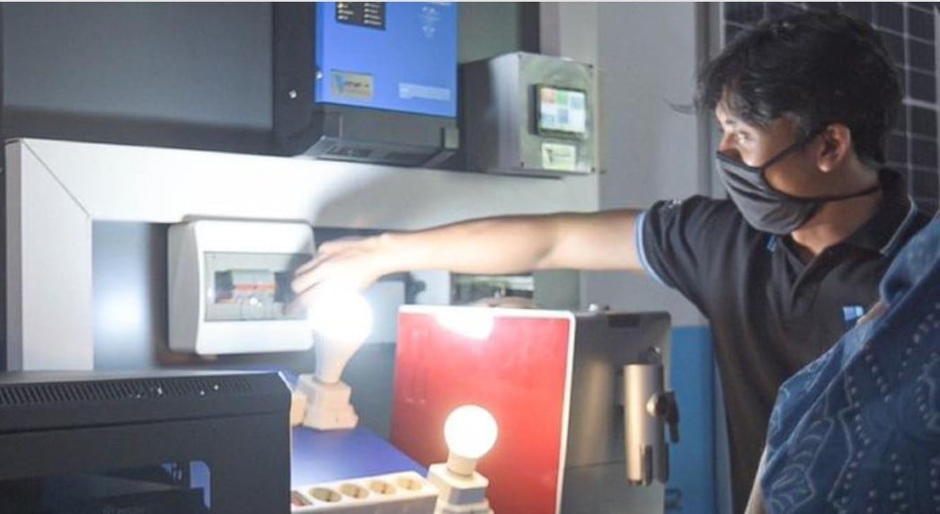 Setiap Meter Persegi Permukaan Bumi Dapat Menghasilkan Listrik 100 Watt dari Radiasi Matahari