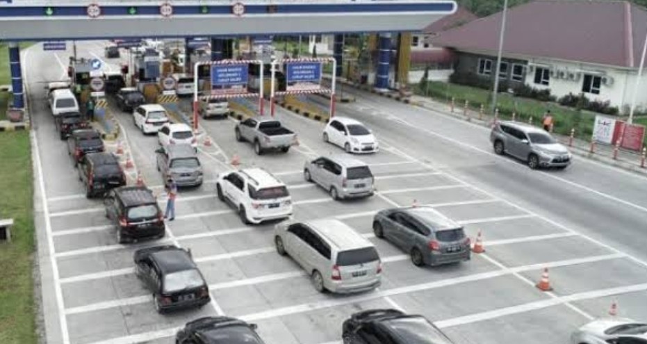 5 Hal Harus Diperhatikan saat Berkendara di Jalan Tol  