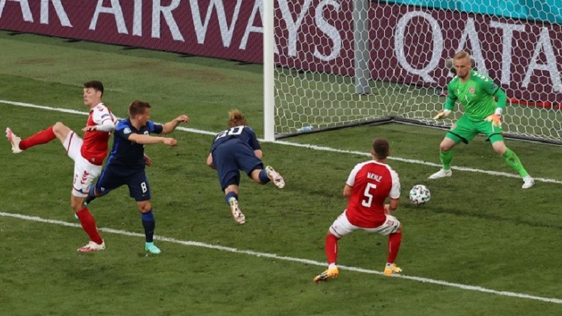 Finlandia Taklukkan Denmark 1-0 setelah Christian Eriksen Kolaps