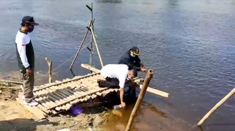 Air Bengawan Solo di Bojonegoro Berubah Hitam, Diduga Tercemar Limbah 