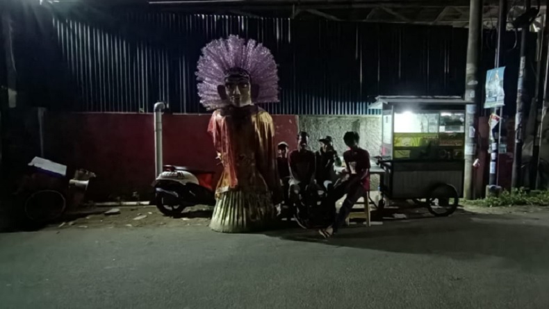 Hidup Keras Bocah Pengamen Ondel-Ondel: Putus Sekolah, Keluar Masuk Kampung, Setor Juragan