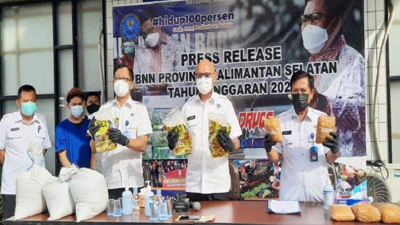 BNNP Kalsel Buru Jaringan Pengedar Sabu Modus Simpan dalam Karung Beras
