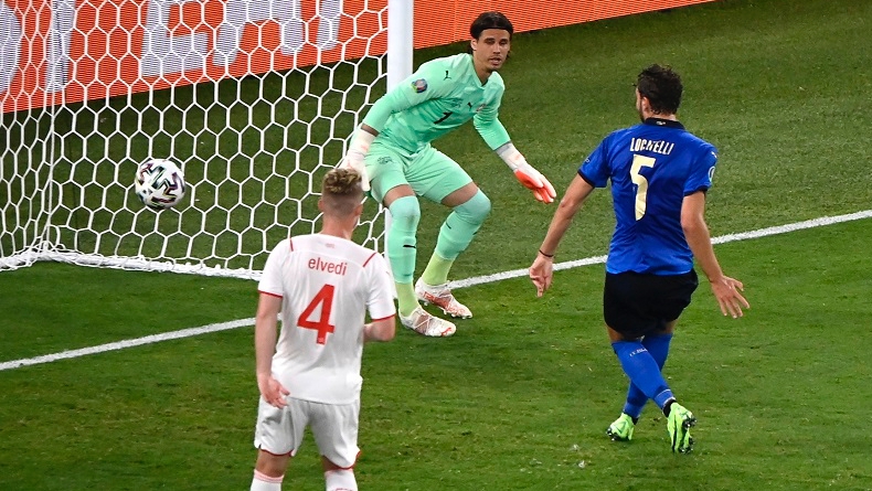 Turun Minum, Italia Unggul 1-0 Atas Swiss