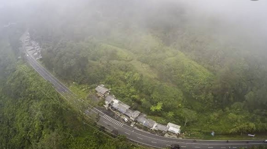 7 Jalan Paling Angker di Indonesia, Banyak Mitos dan Kecelakaan Mengerikan Telan Korban Jiwa 