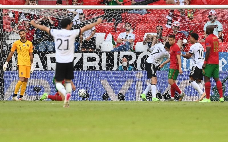 Hujan Gol, Jerman Hempaskan Portugal 4-2