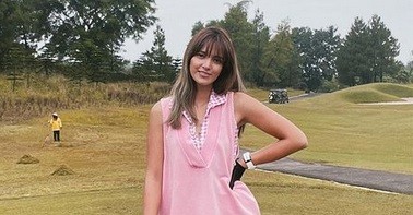 Nia Ramadhani Tampil Seksi saat Main Golf, Netizen: Aduh Ibu Haji Pamer Aurat