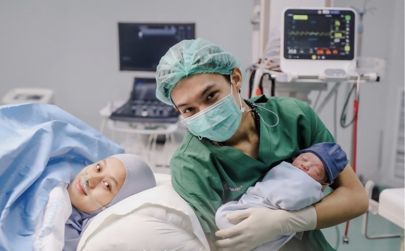 Lahir Caesar, Ini Arti Nama Anak Dinda Hauw dan Rey Mbayang