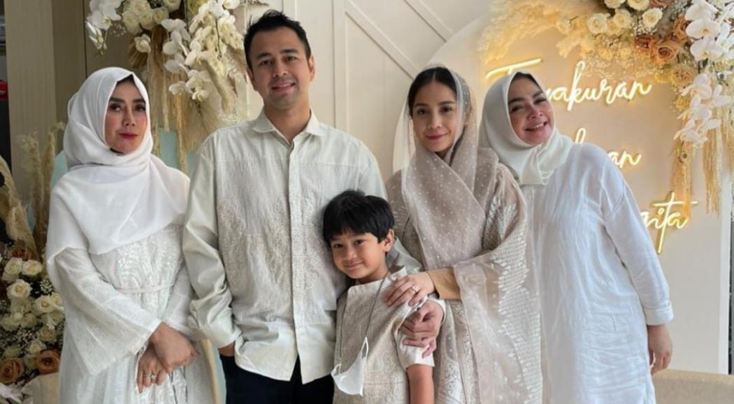 Raffi dan Nagita Tasyakuran 4 Bulanan Calon Adik Rafathar, Netizen: Enggak Sabar Nunggu Adenya Aa 