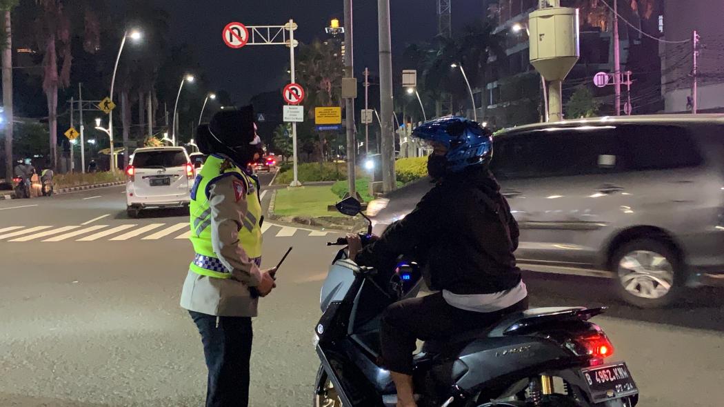 Penyekatan Mobilitas Dimulai, Begini Suasana di Jalan Cikini