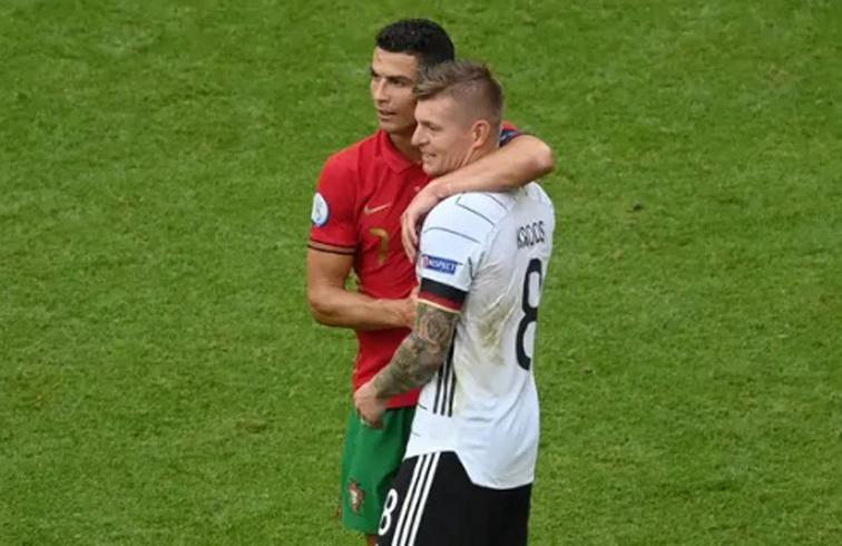 Terungkap, Kroos dan Ronaldo Ternyata Ngobrolin Ini di Laga Jerman Vs Portugal 