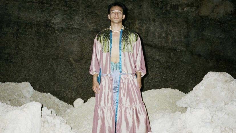 Jefri Nichol Kembali Bergaya Feminin Pakai Dress dan Mutiara, Begini Reaksi Netizen  