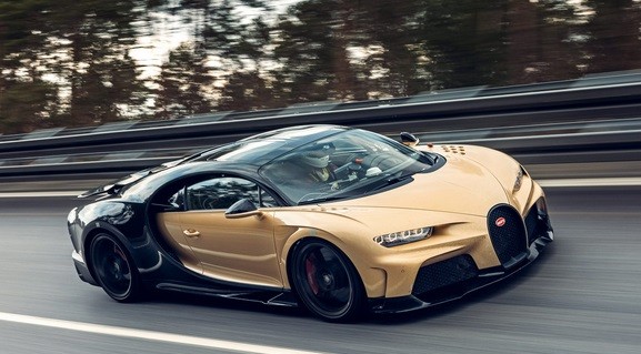 Uji Kecepatan, Bugatti Chiron Super Sport Mampu Melesat hingga 440 Km per Jam