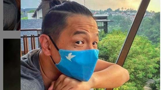 Ernest Prakasa Ajak Masyarakat Jangan Pilih-Pilih Merek Vaksin: Ini Bukan Baju  