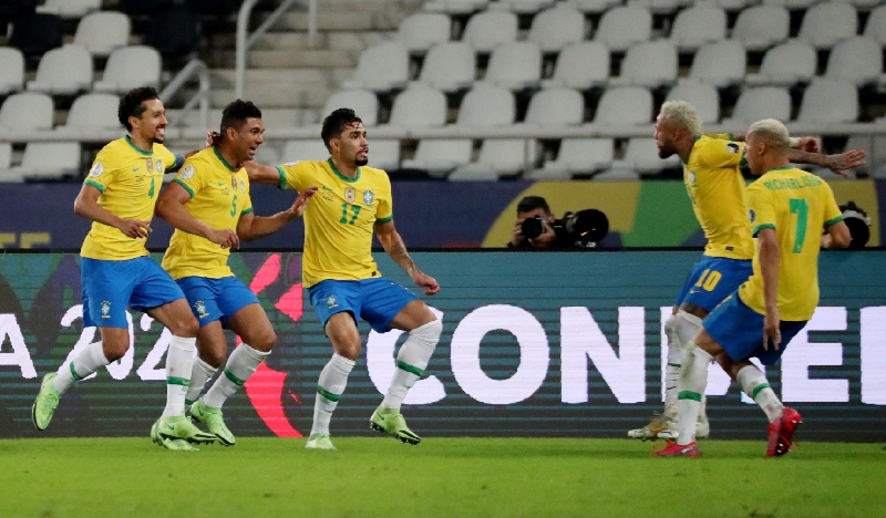 Hasil Copa America 2021: Gol Telat Casemiro Bikin Brasil Comeback Dramatis dari Kolombia