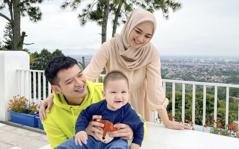 Setelah Bongkar Aib Rezky Aditya, W Sebut sang Anak Ingin Tahu Sosok Ayahnya