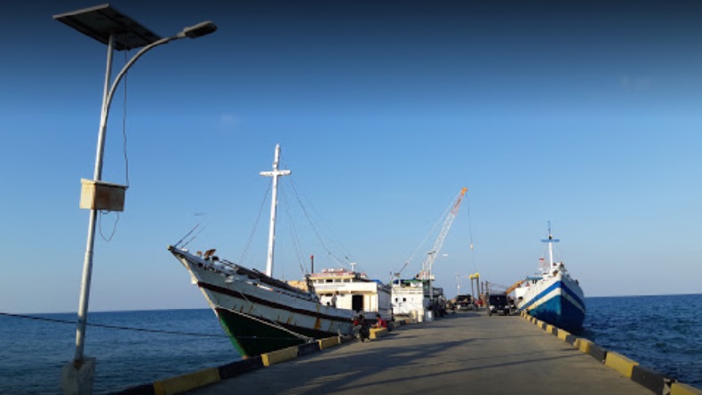 Kapal Barang Terbakar di Pelabuhan Bajoe Karam, Awak dan Pemiliknya Belum Ditemukan