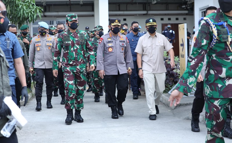 Antisipasi Lonjakan Covid-19, Panglima TNI Bareng Kapolri dan Menkes Tinjau Rusun Nagrak
