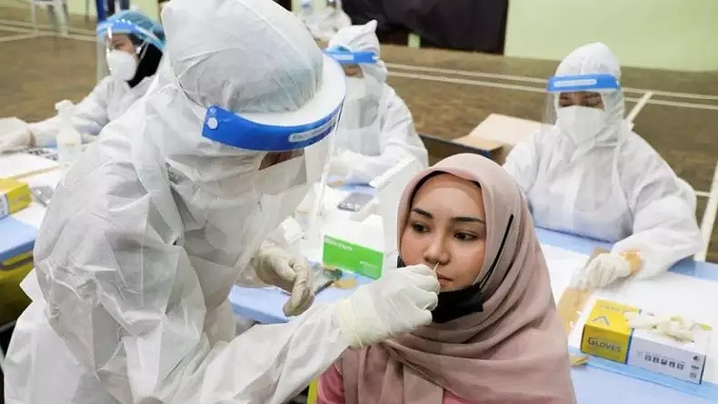 Malaysia Catat Rekor Covid 3 Hari Berturut-turut, 13.215 Orang Positif dalam Sehari
