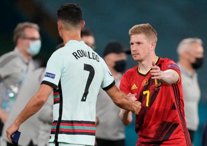 Salut, Cristiano Ronaldo Orang Pertama yang Hibur Kevin De Bruyne saat Cedera