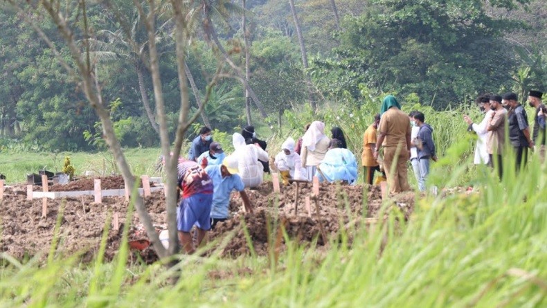 Jumlah Jenazah Terpapar Covid-19 Dimakamkan di TPU Buniayu Kabupaten Tangerang Melonjak