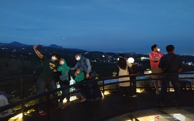 Objek Wisata Kembali Ditutup Gegara KBB Berstatus Zona Merah Covid-19