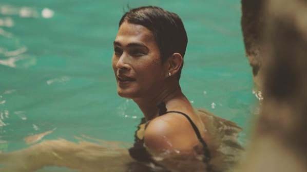 Oscar Lawalata Trending Topic Pakai Swimsuit Seksi, Netizen: Cantik Ayu Ne  
