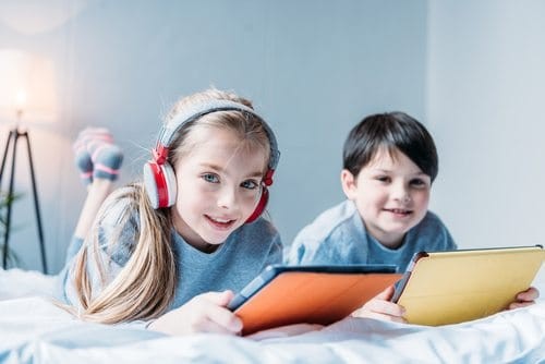 Psikolog Beri Saran Pembimbingan Anak saat Mengakses Internet di Masa Pandemi