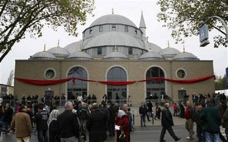 Miris, Ratusan Masjid Diserang di Jerman tapi Tak Diselidiki dengan Benar