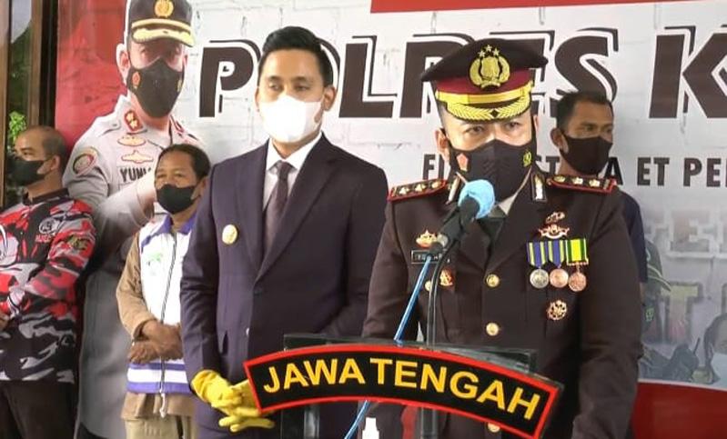 Polisi Tangkap 2 Jukir Peras Sopir Mobil Sayuran, Ngaku Setor ke Dishub Kendal