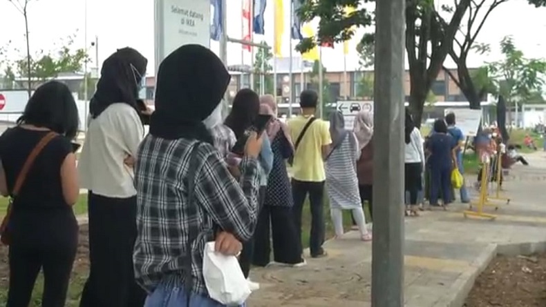 Ribuan Warga KBB Serbu Mal di Padalarang, Usai Disuntik Vaksin Covid Dapat Es Krim