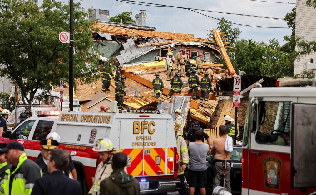 Lagi, Gedung 5 Lantai di Amerika Runtuh dan Timbun Sejumlah Pekerja